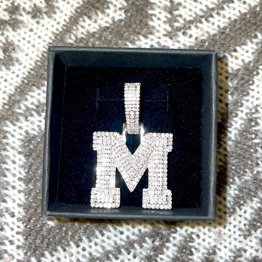 Masonite M pendant (comes with 18 inch rope chain)